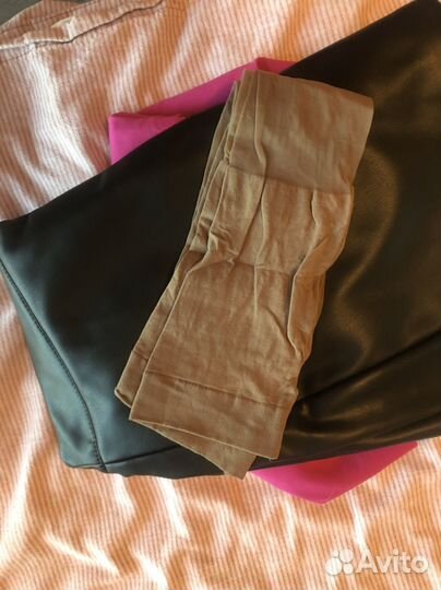 Пакет вещей и сапоги