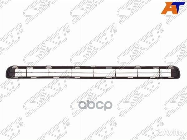 Решетка в бампер toyota RAV4 05-08 верхняя