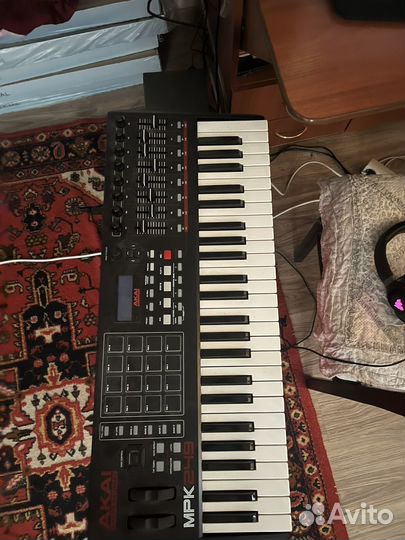 Миди клавиатура akai
