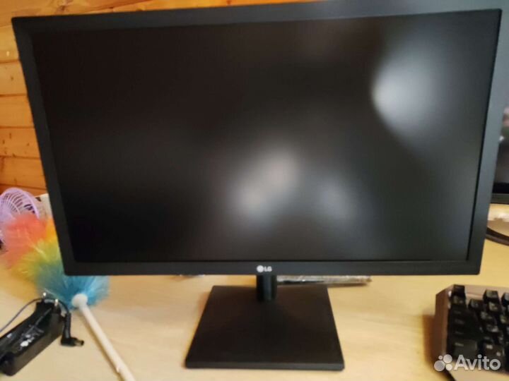 Монитор LG 22MK400A