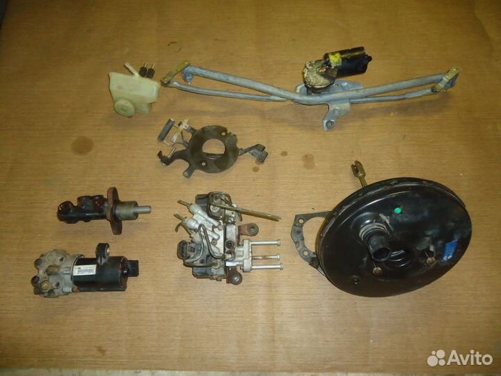 Бачок тормозной жидкости Volkswagen Passat B4