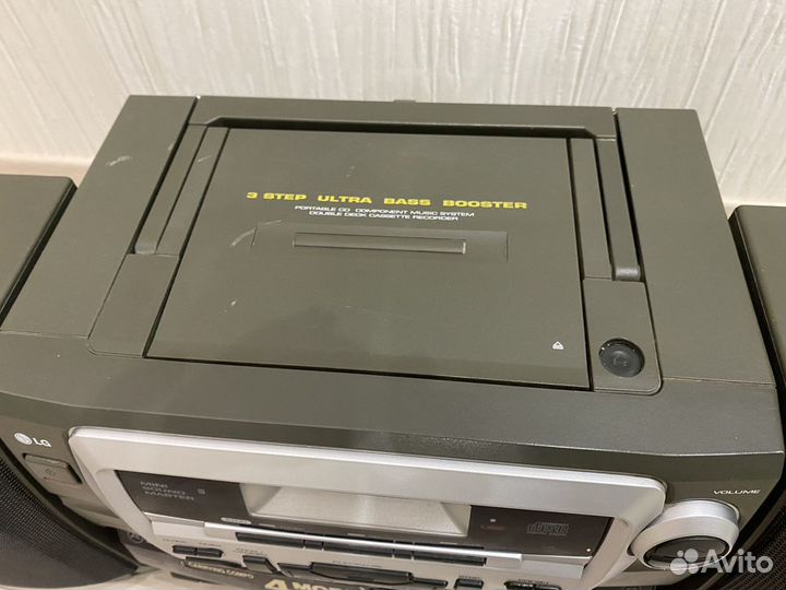 Музыкальный центр