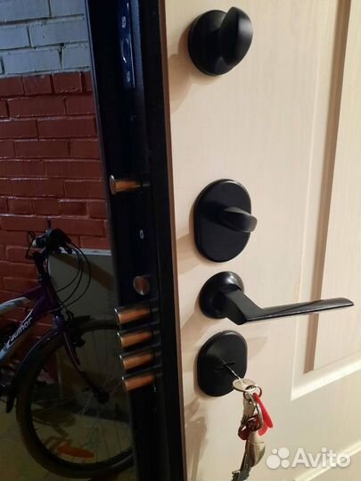 Вскрытие замков \ Ремонт замков \ Мастер на час