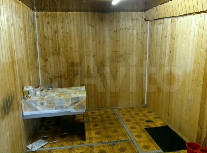 Гараж, > 30 м²