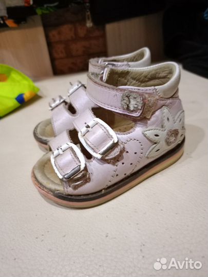 Ортопедические сандали