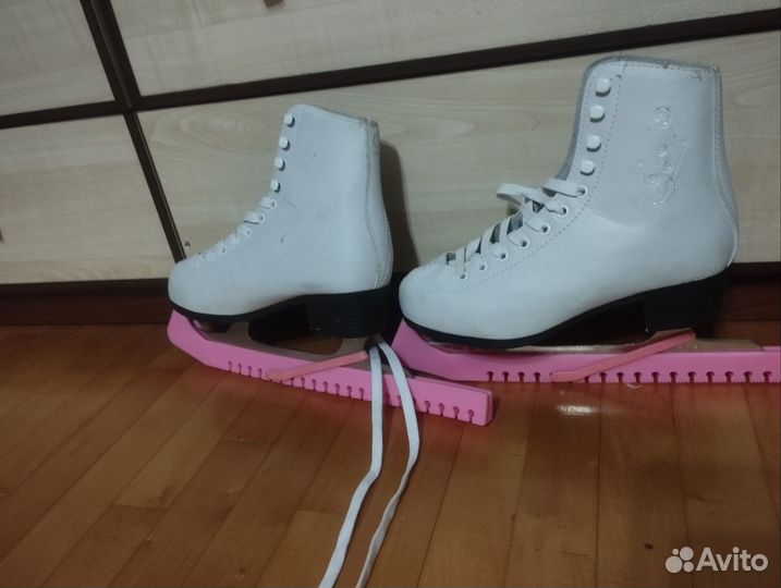 Коньки фигурные