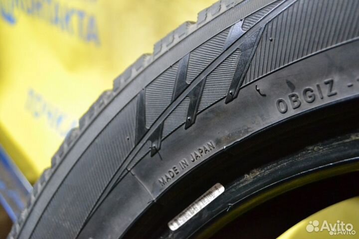 Toyo Observe Garit GIZ 225/55 R17