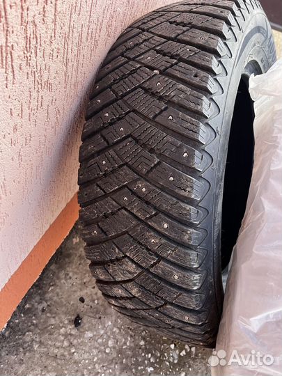 Goodyear Ultragrip Ice Arctic 225/65 R17