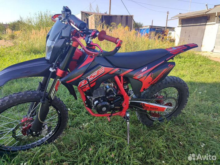 Мотоцикл bse z10