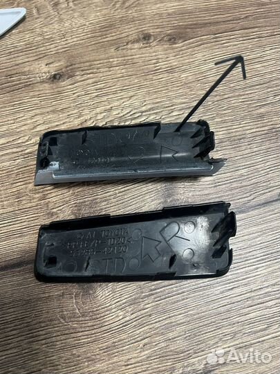 Форсунка омывателя фары Toyota RAV4