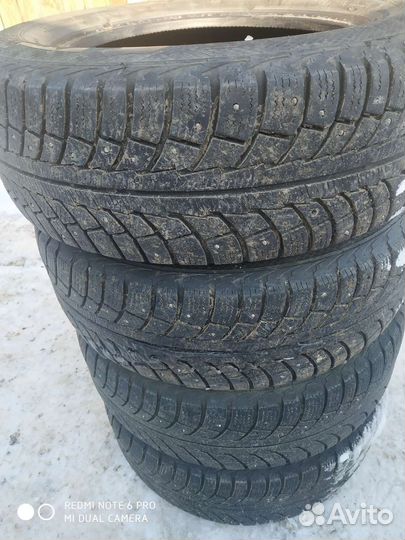 Gislaved Nord Frost 5 215/65 R16 102T