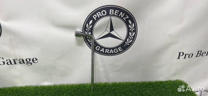 Ключ колесный (балонный) Mercedes-Benz C-Класс