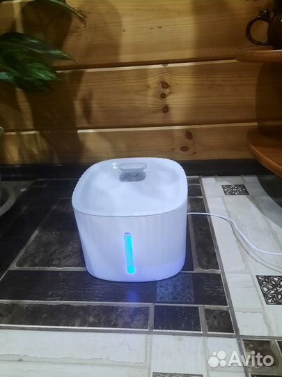 Автоматическая поилка для кошек, собак