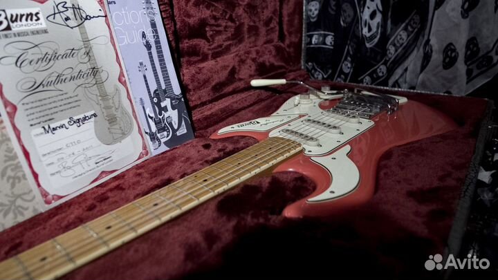 Burns Hank Marvin Guitar Fiesta Red (UK)