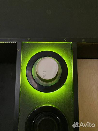 Диспенсер для стаканов и крышек