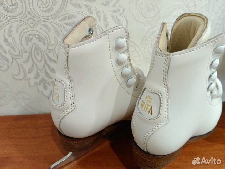 Коньки детские для фигурного катания