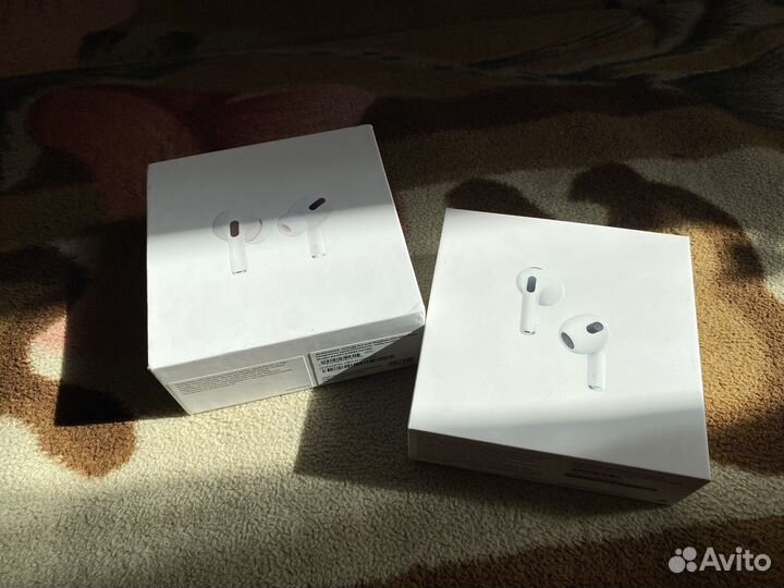 Коробки от техники Apple