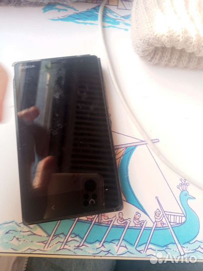 Продам телефон на запчасти