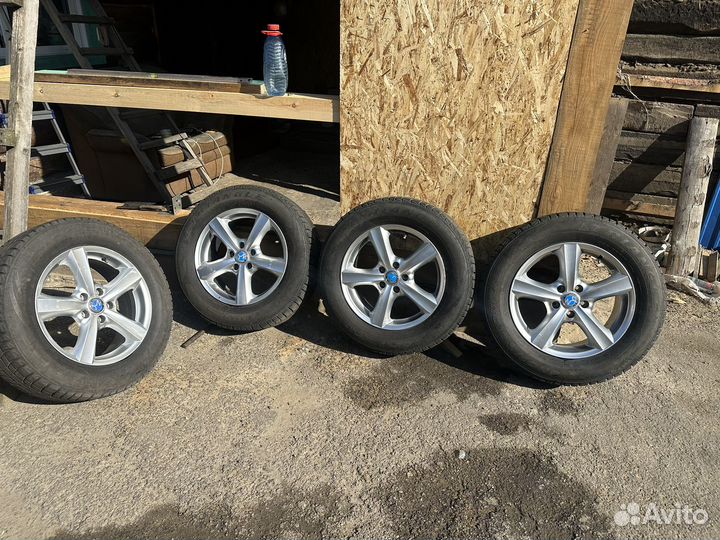 Triangle Snow-LL01 255/65 R17