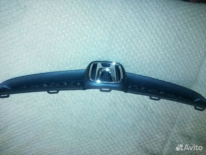 Решётка радиатора Хонда Фит GD-1