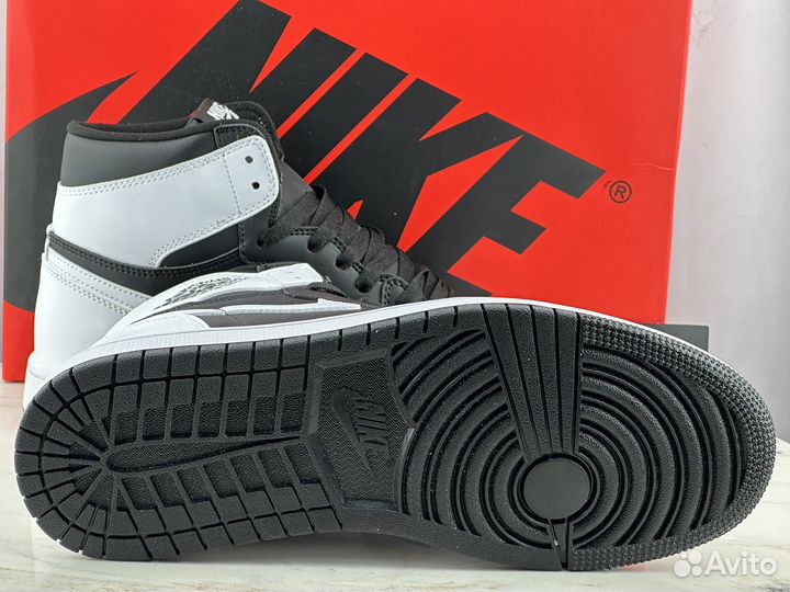 Кроссовки Nike Air Jordan 1 High OG Black White