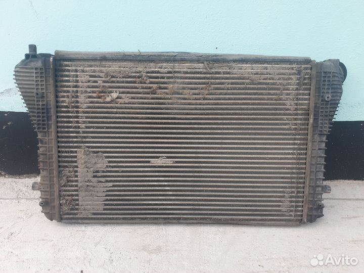 Радиатор охлаждения volkswagen touran