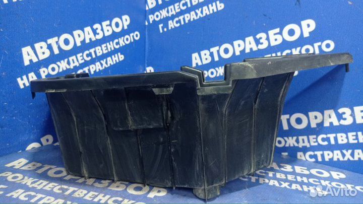 Ящик для инструмента Lexus Rx330 кроссовер 2005