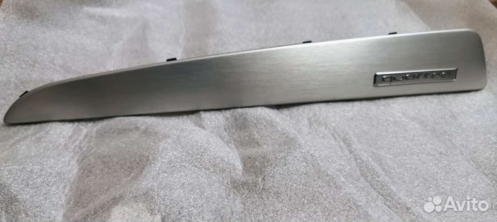 Декоративная планка Audi Q5