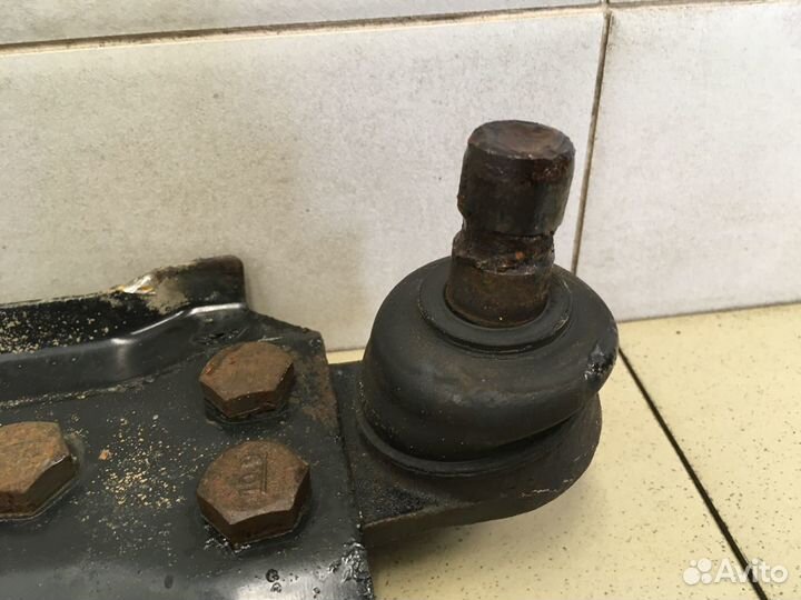 Рычаг передний правый Gentra II 2013-2015