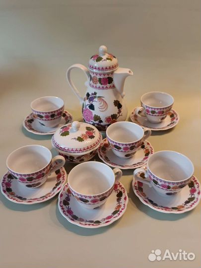 Кофейный сервиз Райские птицы. ГДР, чайник