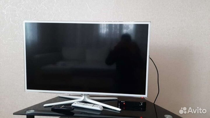 Тумба под телевизор