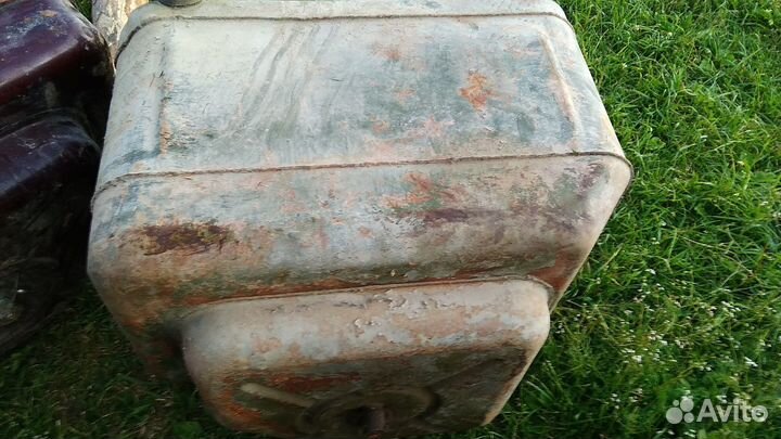 Продам баки от кс100