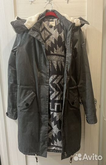 Парка женская зимняя roxy