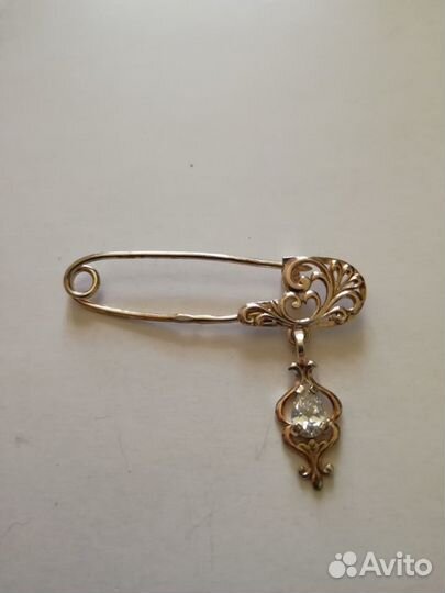 Серебряная брошь