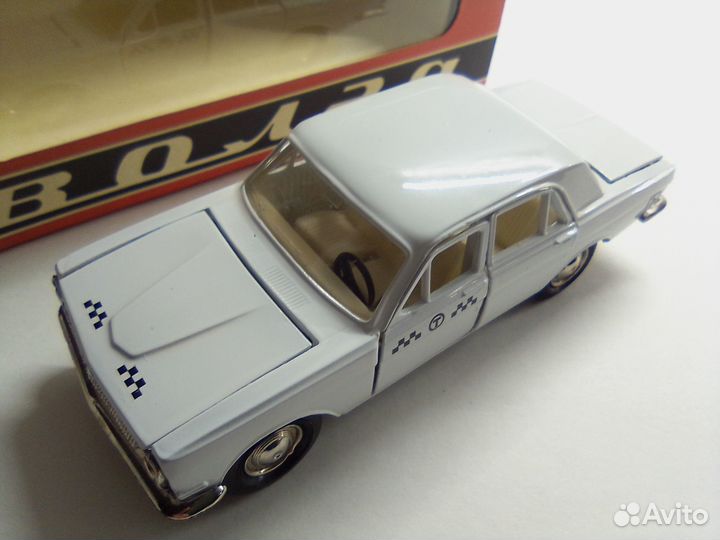 Волга газ-24 белое такси, раритет начала 90х 1:43