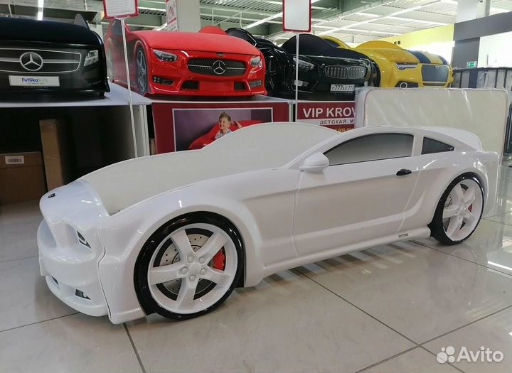 Кровать машина с матрасом