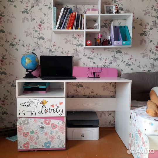 Стол письменный