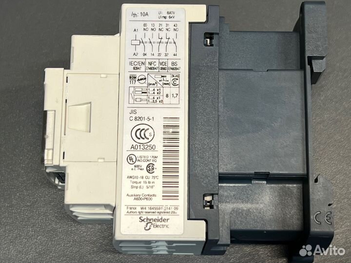 Schneider CAD32M7 Реле, новое, с хранения, 8 шт