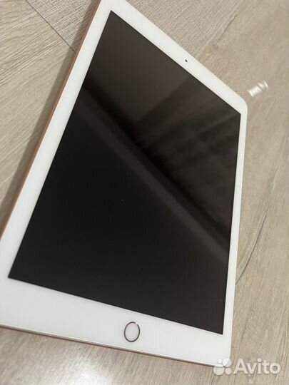 iPad (6-го поколения)