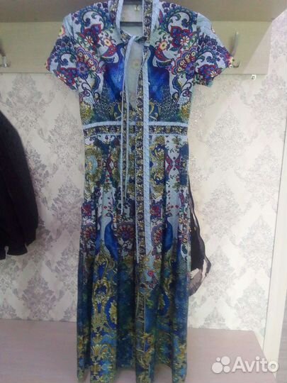 Нарядное женское платье