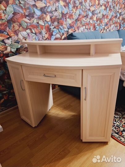 Туалетный столик бу