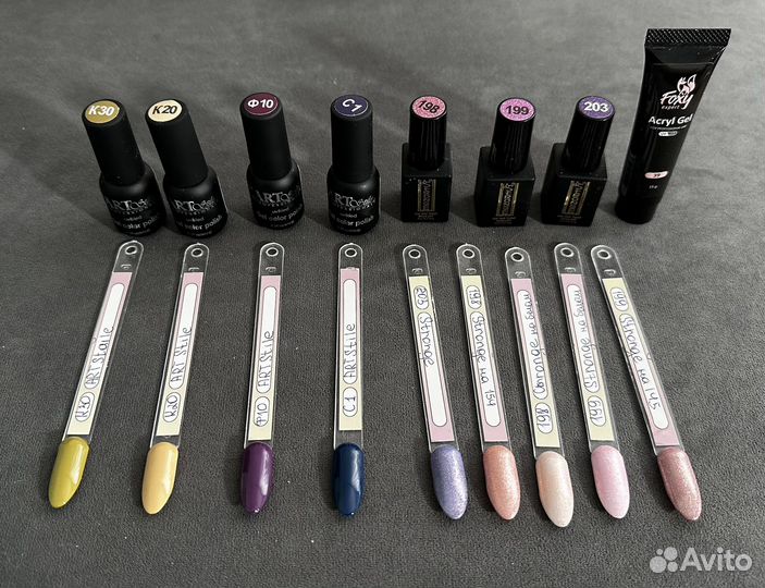 Базы, гель лаки, расходники для маникюра