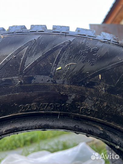 Sailun Ice Blazer Alpine 225/70 R16