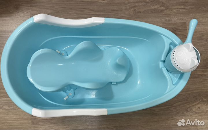 Ванночка для купания с горкой