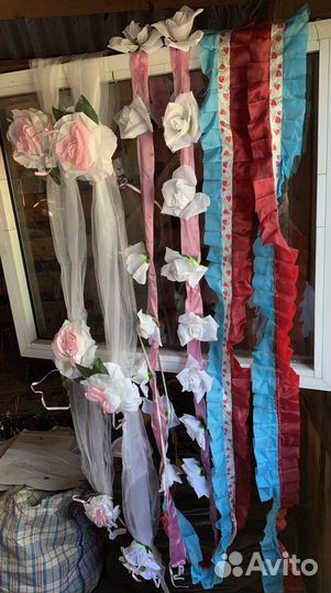 Свадебные кольца на машину