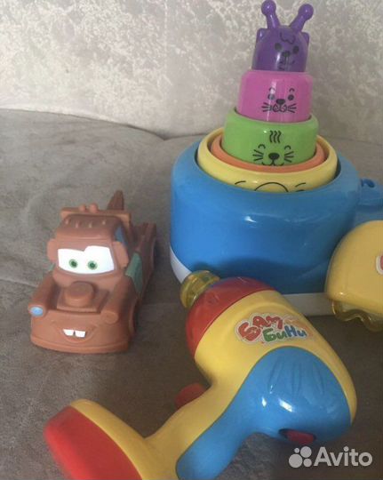Инструменты музыкальные и машинки из мультиков