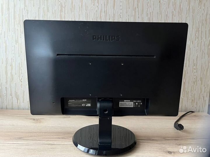 ЖК монитор Philips 21,5 дюйм (FullHD 1920x1080)