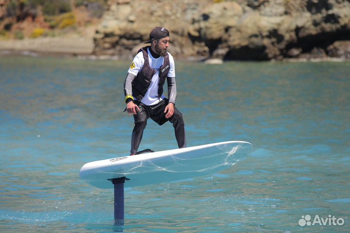 Серфинг на подводном крыле. Электрофойл. E-foil