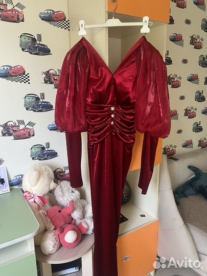 Вечернее платье