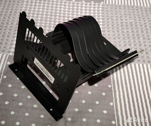 Райзер и вертикальный держатель Cooler Master